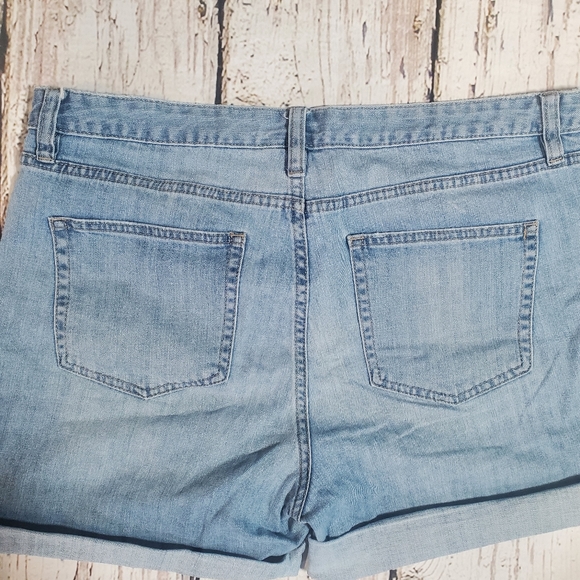 ana denim shorts *LAST CHANCE* - Picture 6 of 7